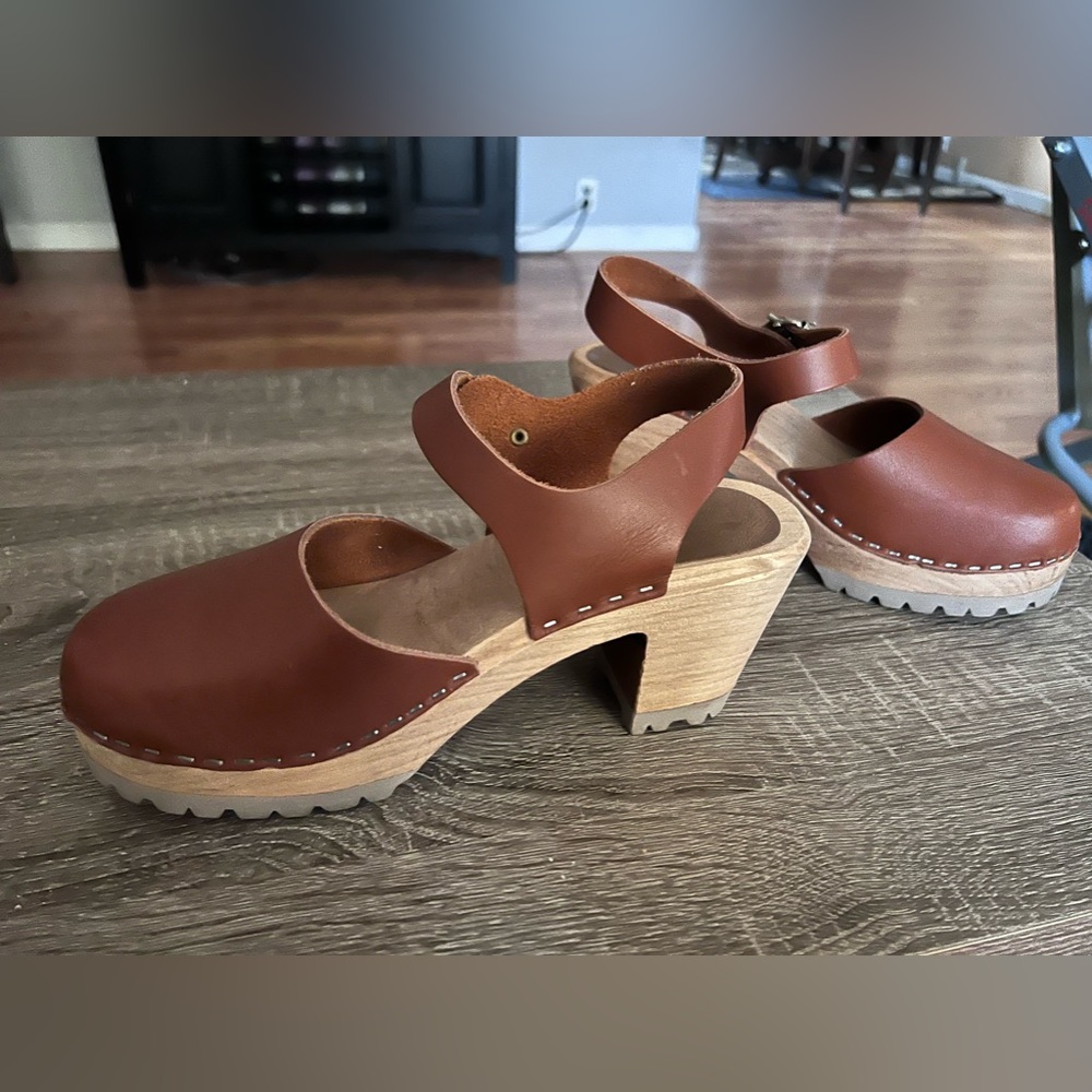 Size 8 MIA light brown wooden shoes